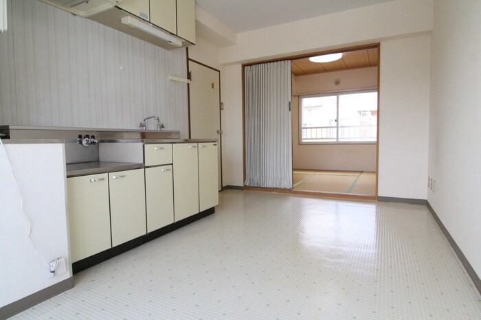 物件内観写真5　(居室)