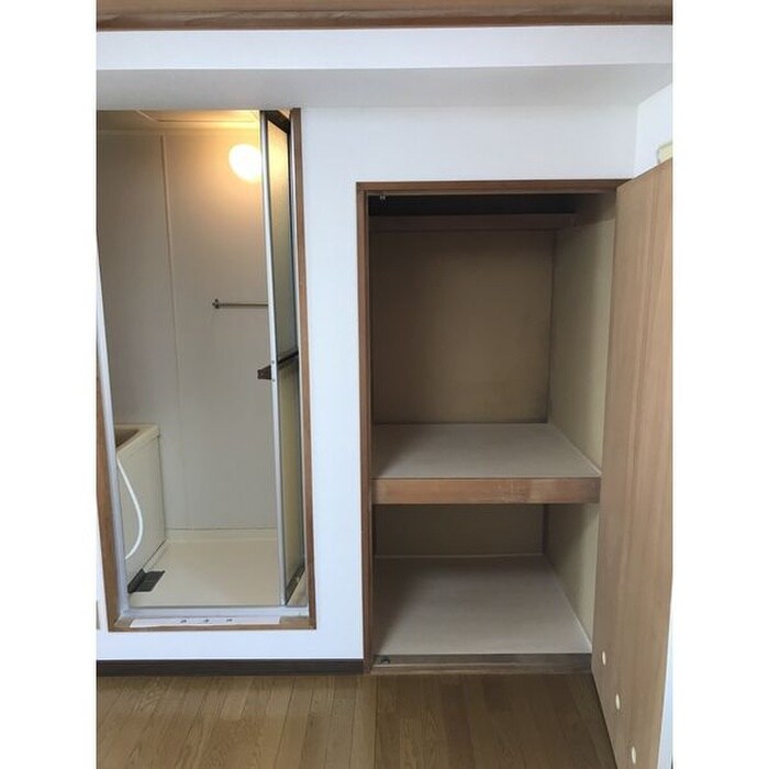 物件内観写真7　(収納)