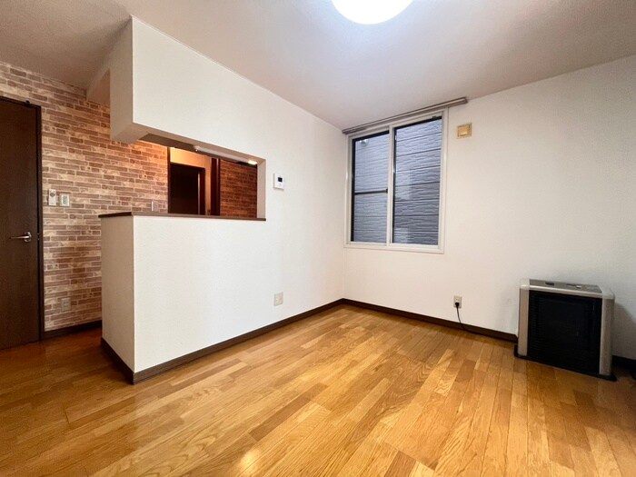 物件内観写真3　(居室)