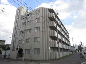 ｻﾝﾊｲﾂ丸果外観写真