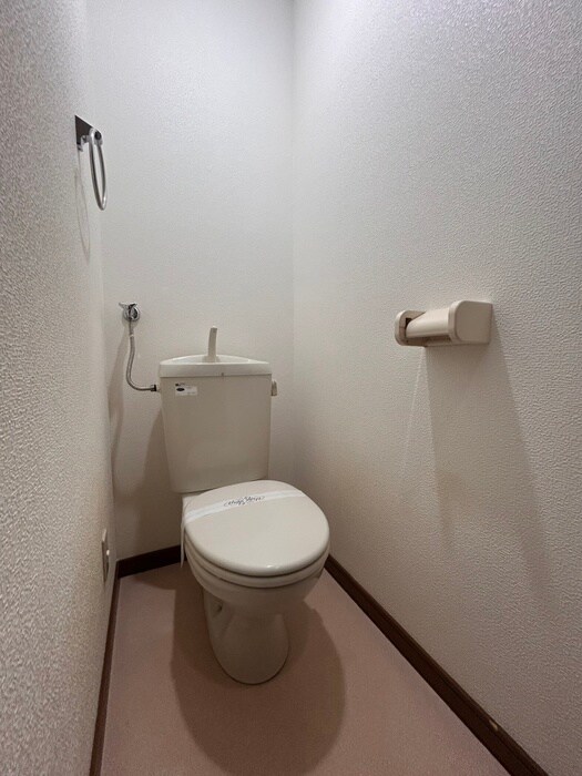 物件内観写真13　(トイレ)