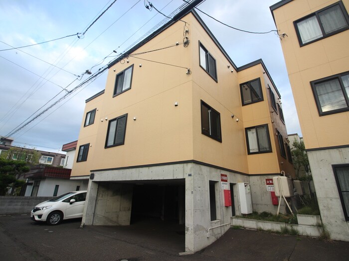 物件外観写真2　(外観写真)