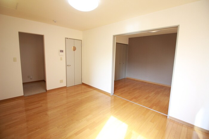 物件内観写真5　(居室)