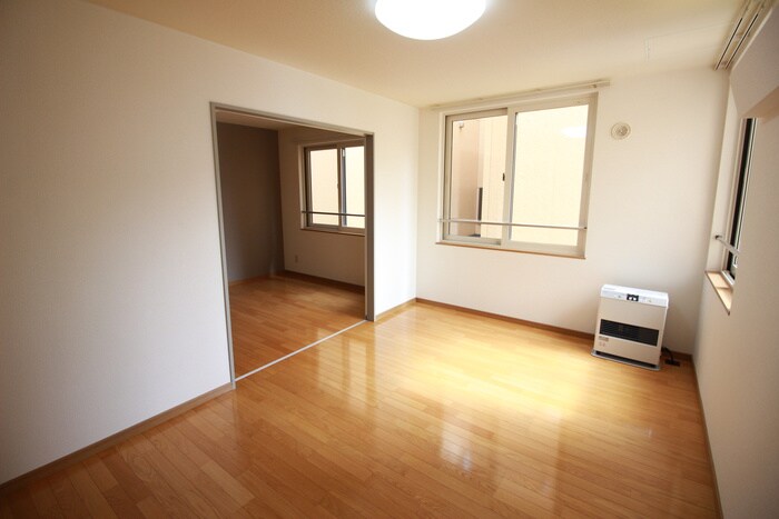 物件内観写真6　(居室)