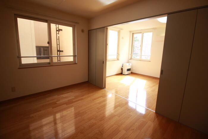 物件内観写真10　(居室)