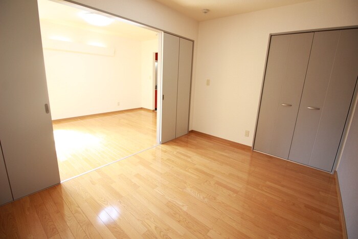 物件内観写真11　(居室)