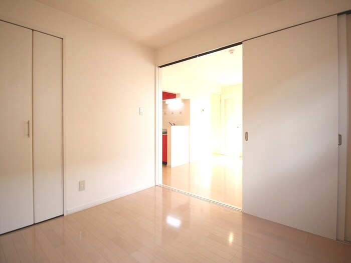 物件内観写真10　(居室)