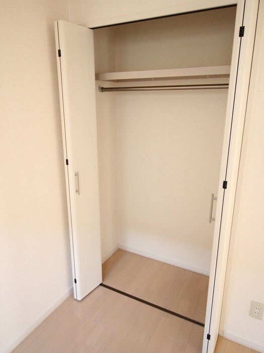 物件内観写真11　(収納)