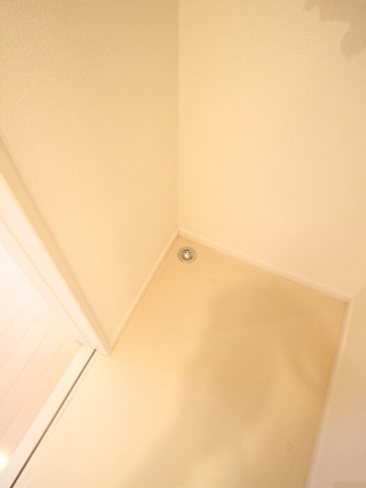 物件内観写真20　(洗濯機置場)