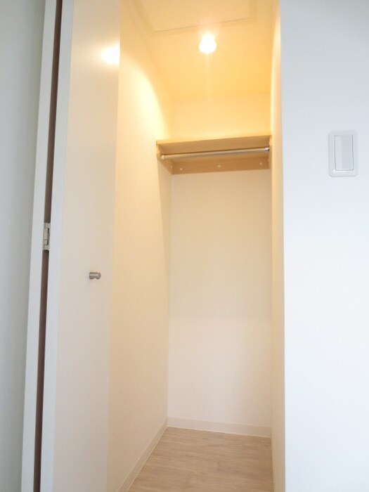 物件内観写真10　(収納)
