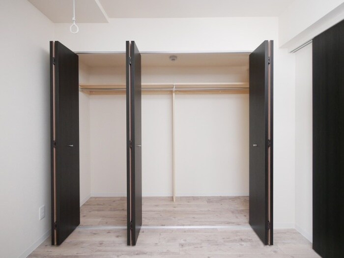 物件内観写真11　(収納)