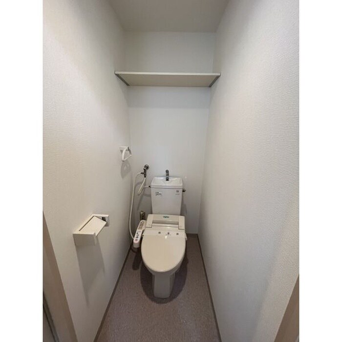 物件内観写真14　(トイレ)