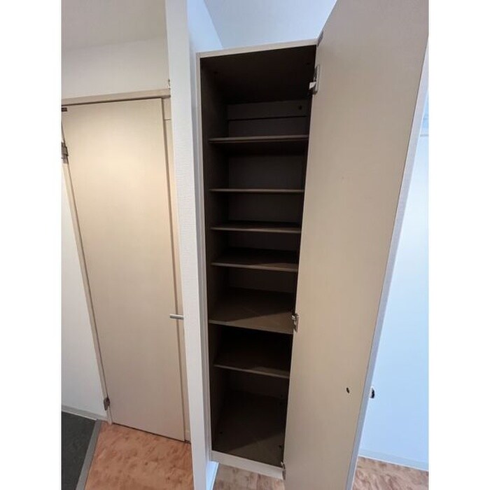 物件内観写真16　(靴箱)