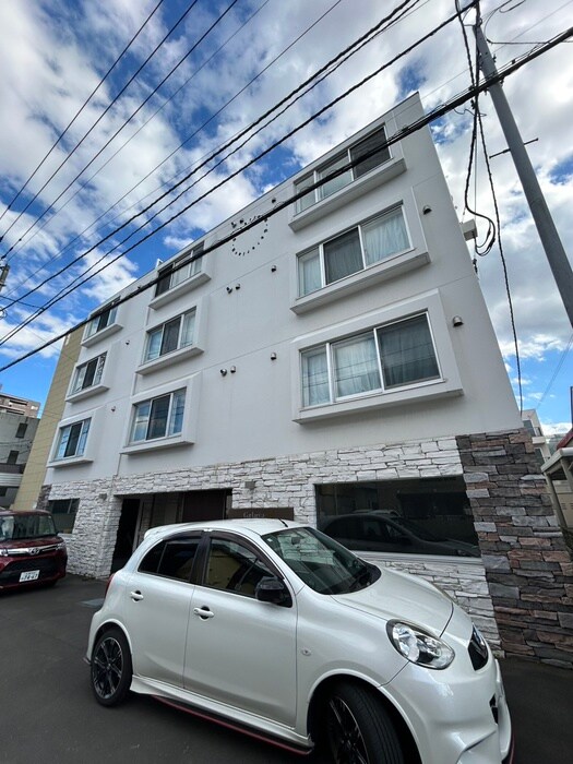 物件外観写真1　(外観写真)