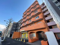 プレジール山鼻の外観写真