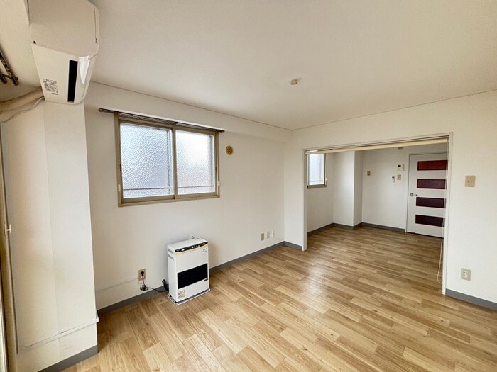 物件内観写真10　(居室)