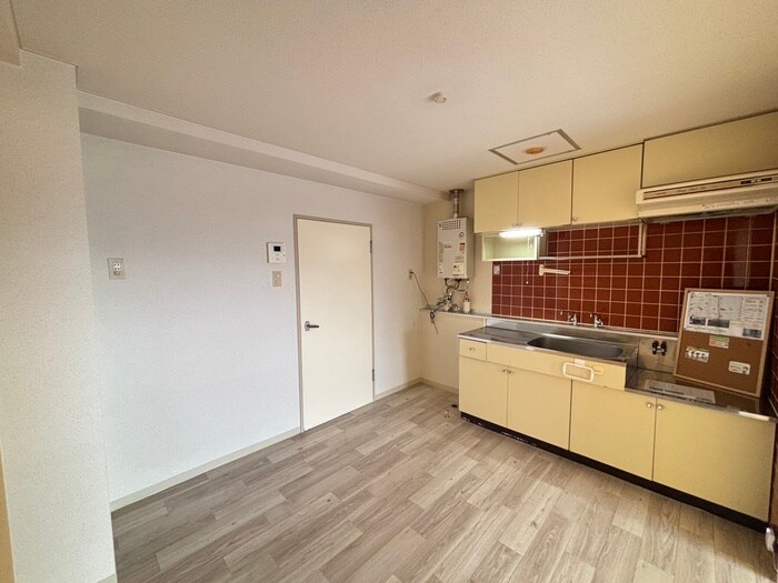 物件内観写真12　(居室)