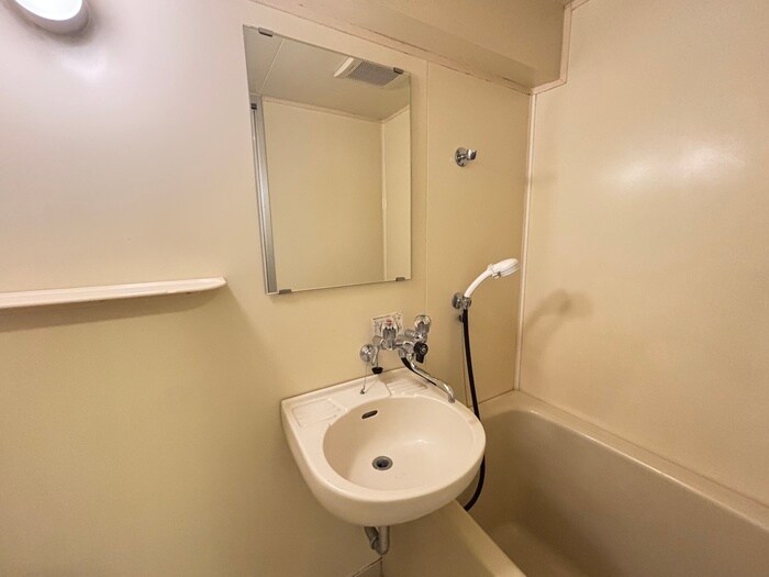 物件内観写真16　(洗面)