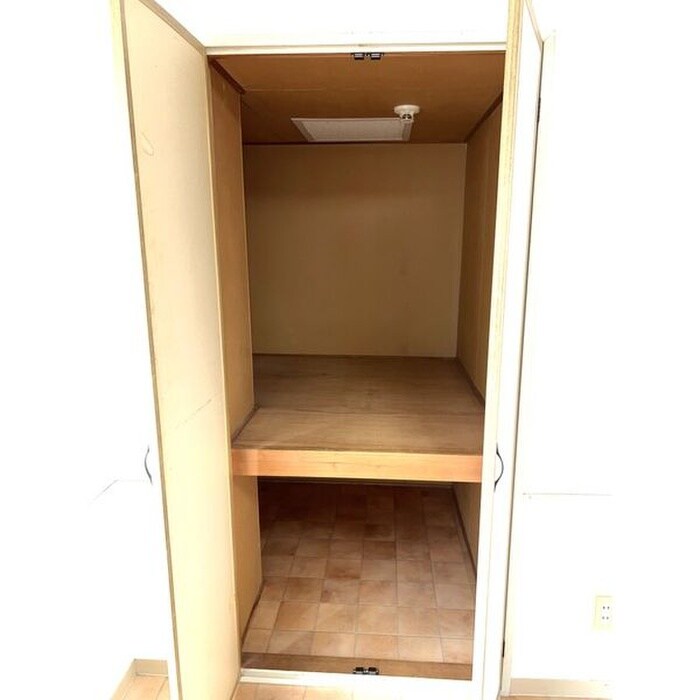 物件内観写真9　(収納)