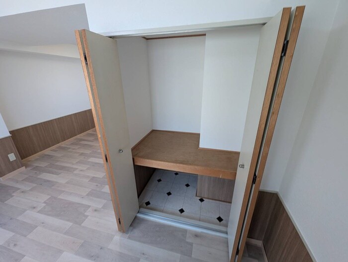 物件内観写真12　(収納)