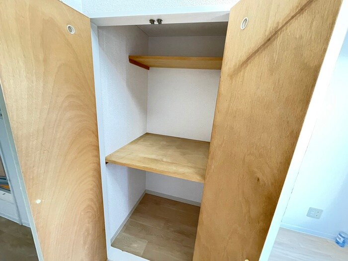 物件内観写真16　(収納)