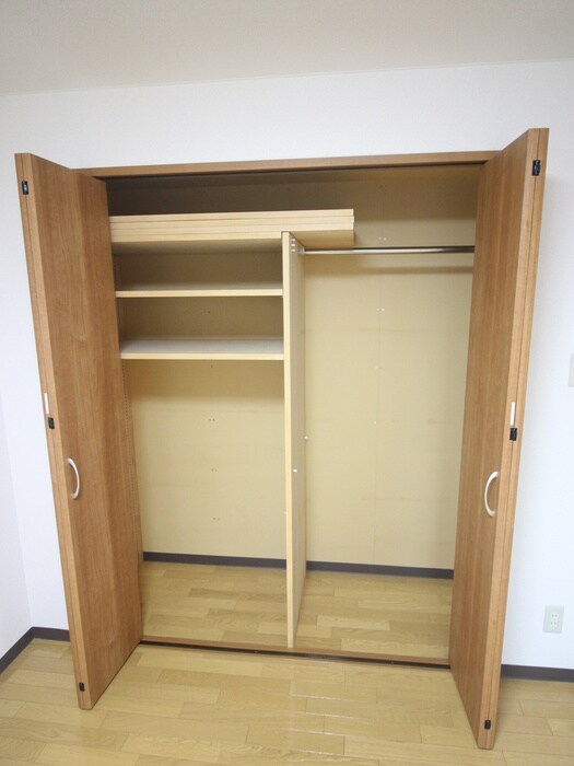 物件内観写真11　(収納)