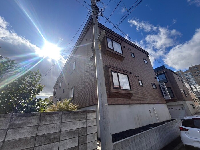 物件外観写真3　(外観写真)