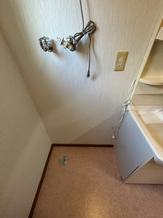 物件内観写真19　(洗濯機置場)