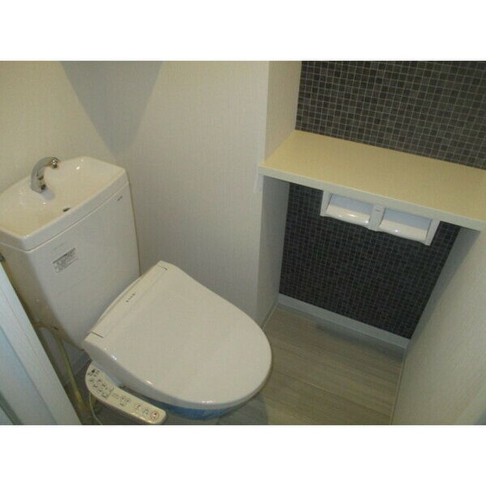 物件内観写真14　(トイレ)