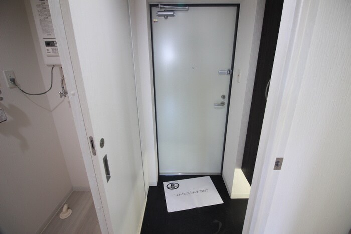 物件内観写真20　(玄関)