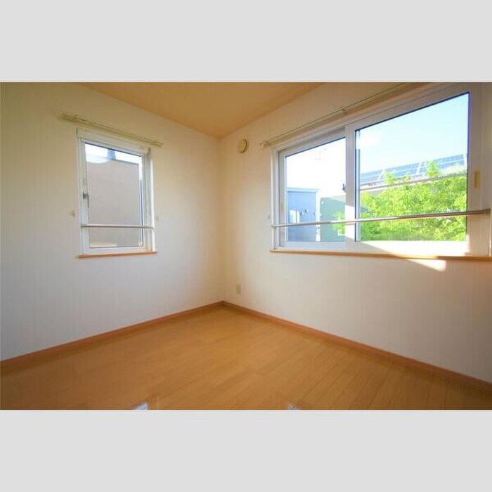 物件内観写真9　(居室)