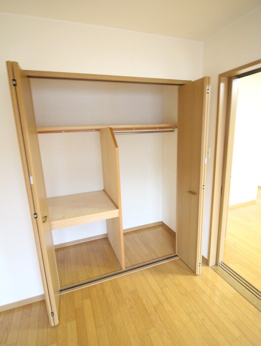 物件内観写真15　(収納)