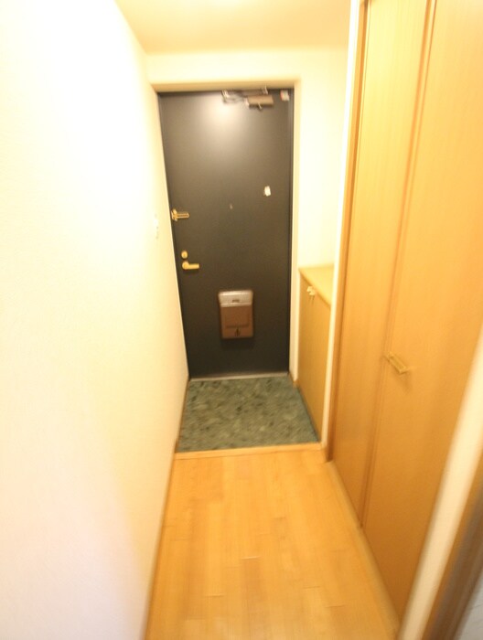 物件内観写真16　(玄関)