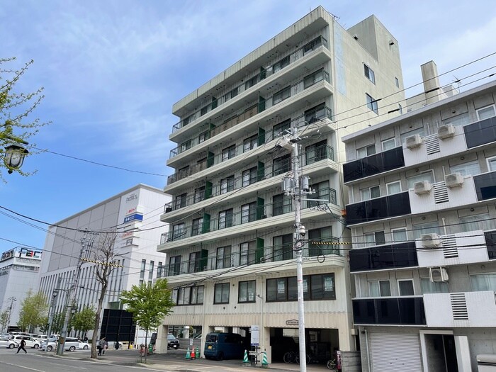 物件外観写真1　(外観写真)