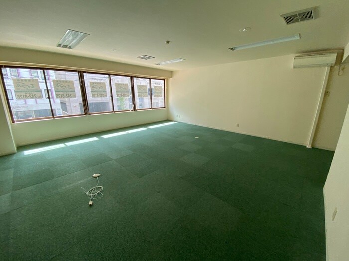 物件内観写真12　(居室)