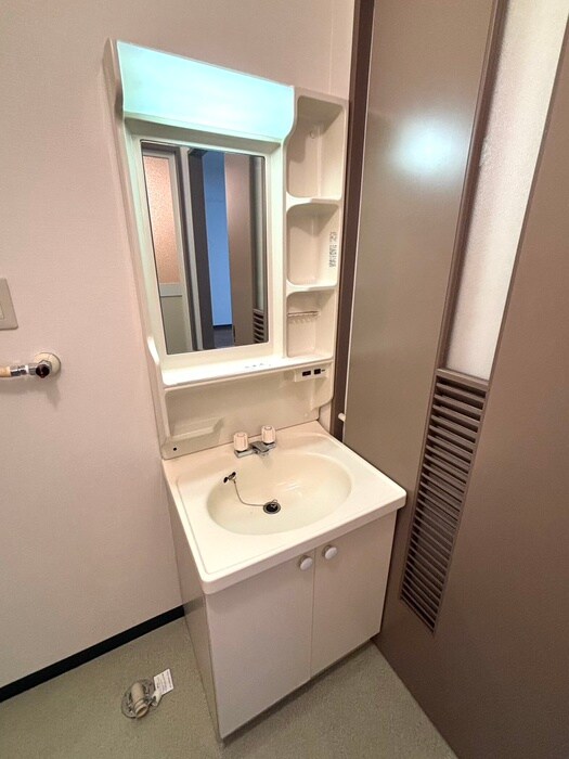 物件内観写真18　(洗面)