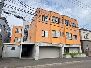 ＣＯＬＬＩＮＳ・４２外観写真