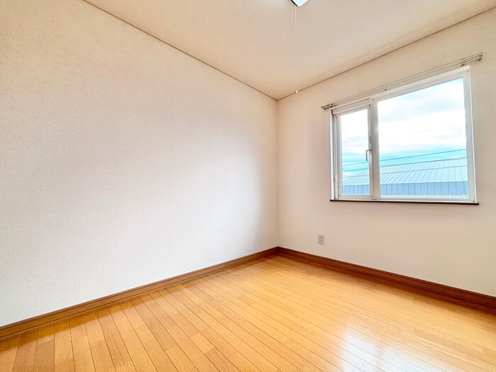 物件内観写真13　(居室)