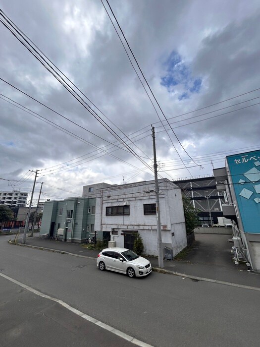 物件内観写真16　(室内からの展望)