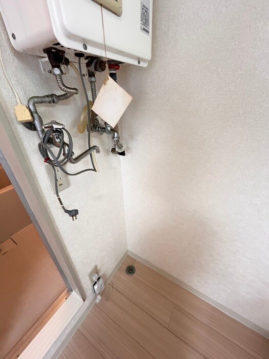 物件内観写真17　(洗濯機置場)
