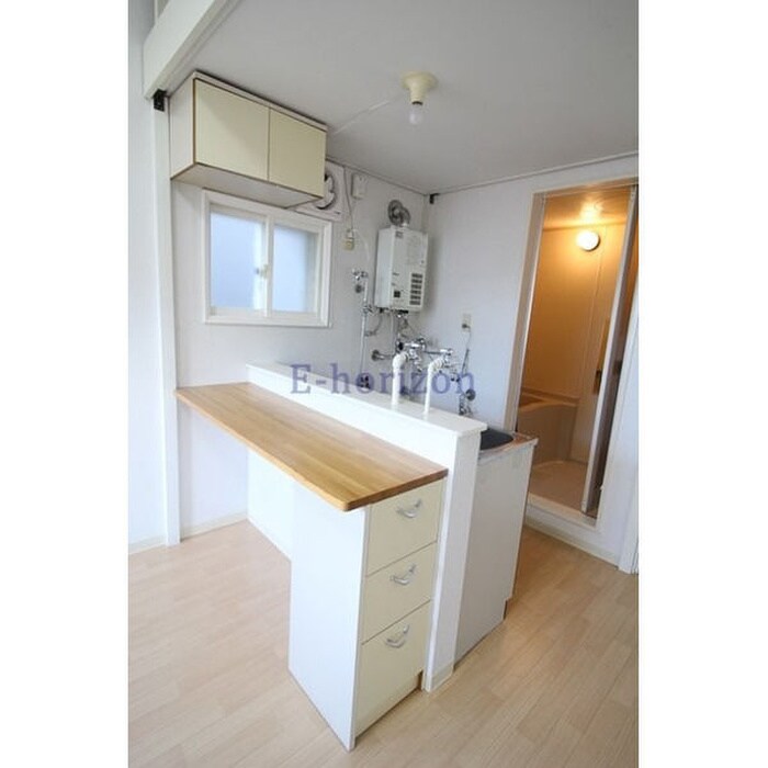 物件内観写真10　(内観写真)