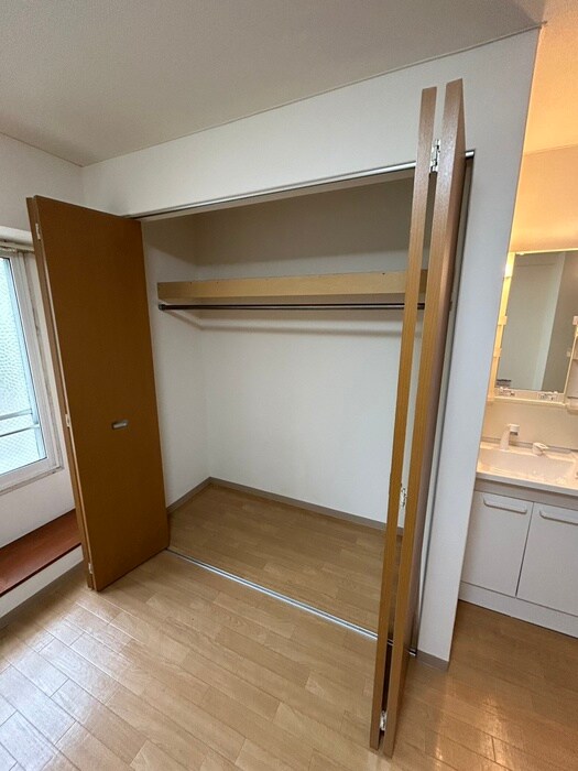 物件内観写真15　(収納)