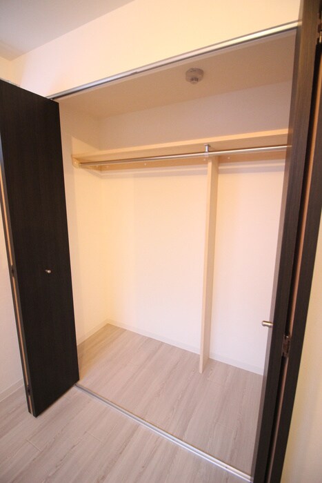 物件内観写真12　(収納)