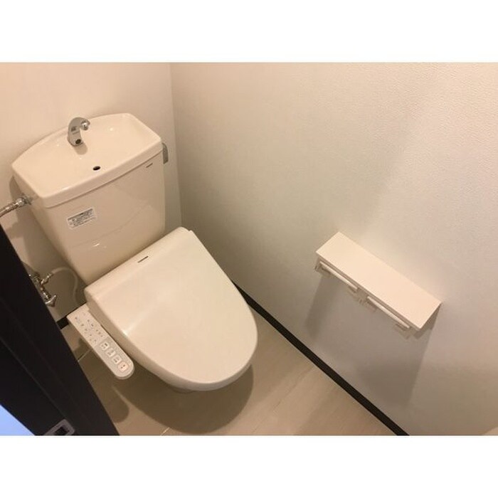 物件内観写真11　(トイレ)