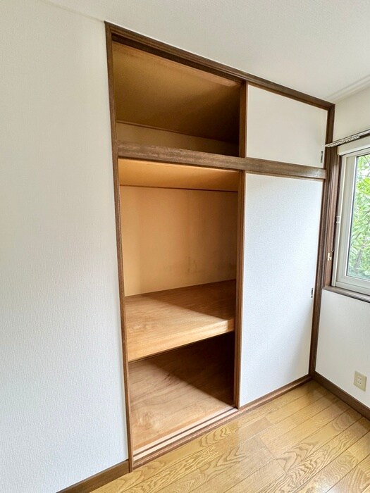 物件内観写真16　(収納)