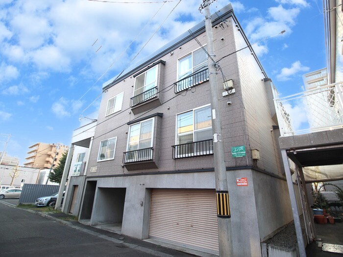 物件外観写真1　(外観写真)