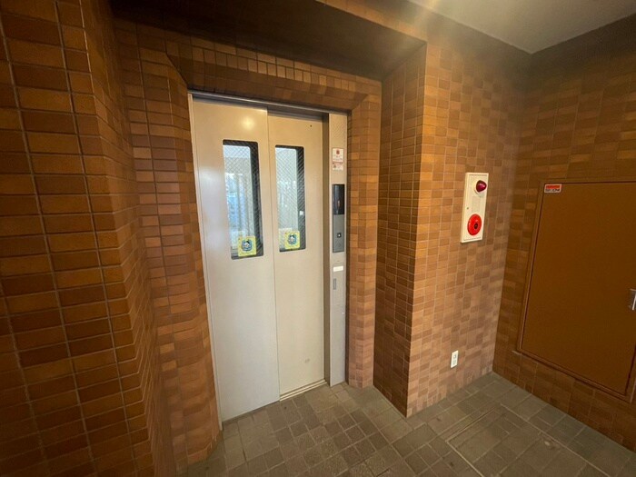 物件外観写真6　(建物設備)