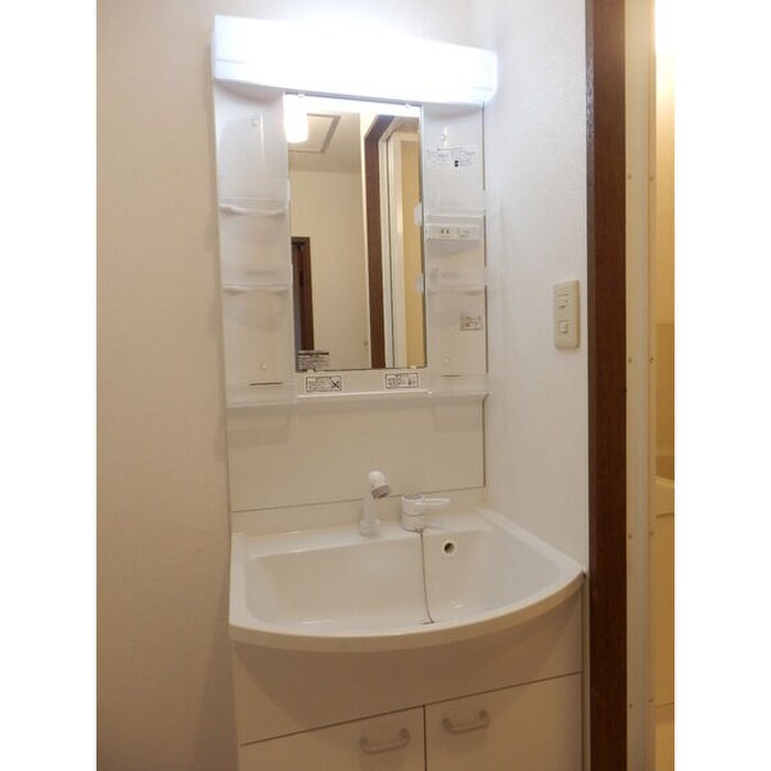 物件内観写真9　(洗面)