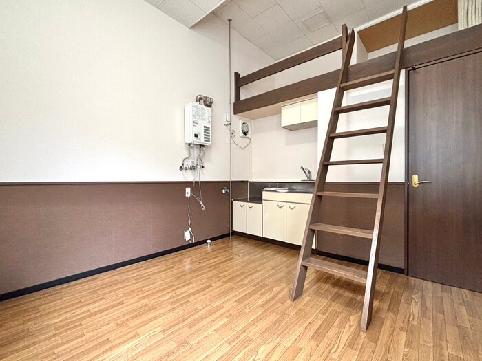 物件内観写真9　(居室)