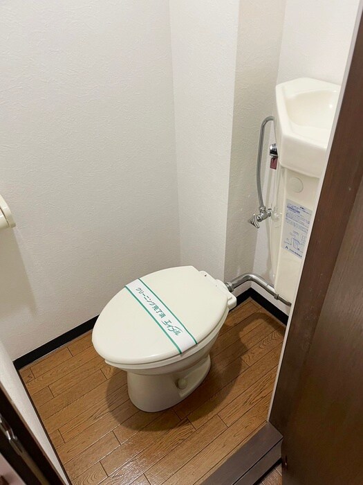 物件内観写真15　(トイレ)